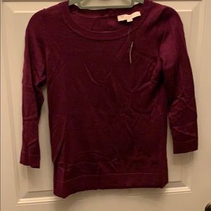Thin burgundy sweater